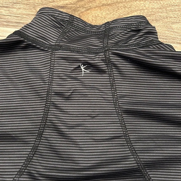 Womens long sleeve pullover quarter zip top - Picture 3 of 5